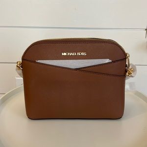 NWT MICHAEL KORS LEATHER JET SET TRAVEL MEDIUM DOME CROSSBODY